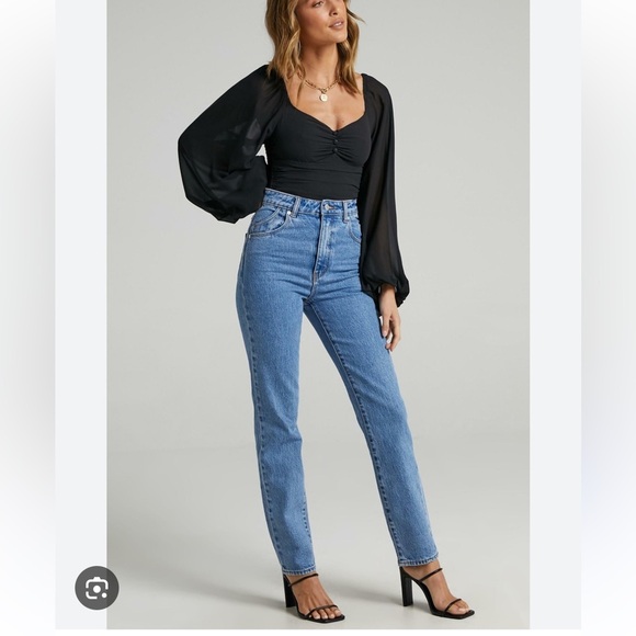 Rollas Dusters High Rise tapered dark blue jeans 25 NWT